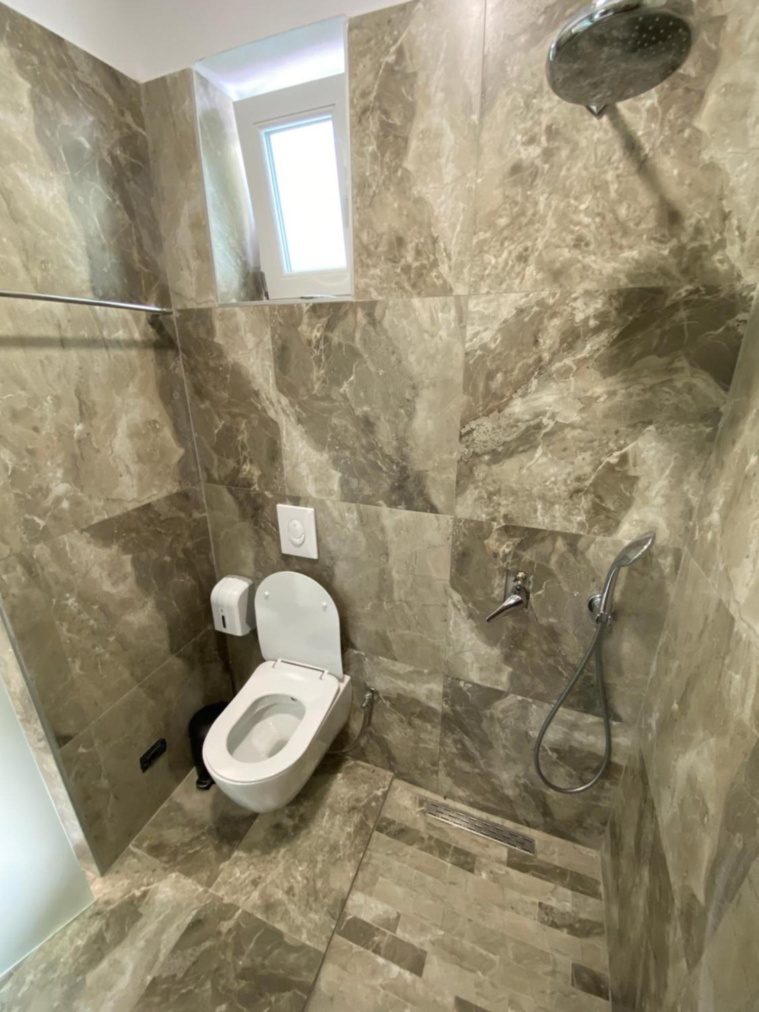 Venis Hotel Tirana Kamer foto